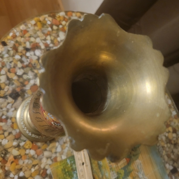 Vintage Brass Vase Leaves red flowers Engraved Etched India MCM 10" 1950's - Picture 5 of 8